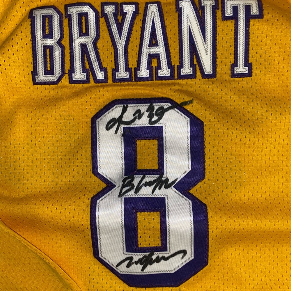 Autographed Kobe rookie jersey number 8 size xxl Mitchell and ness
